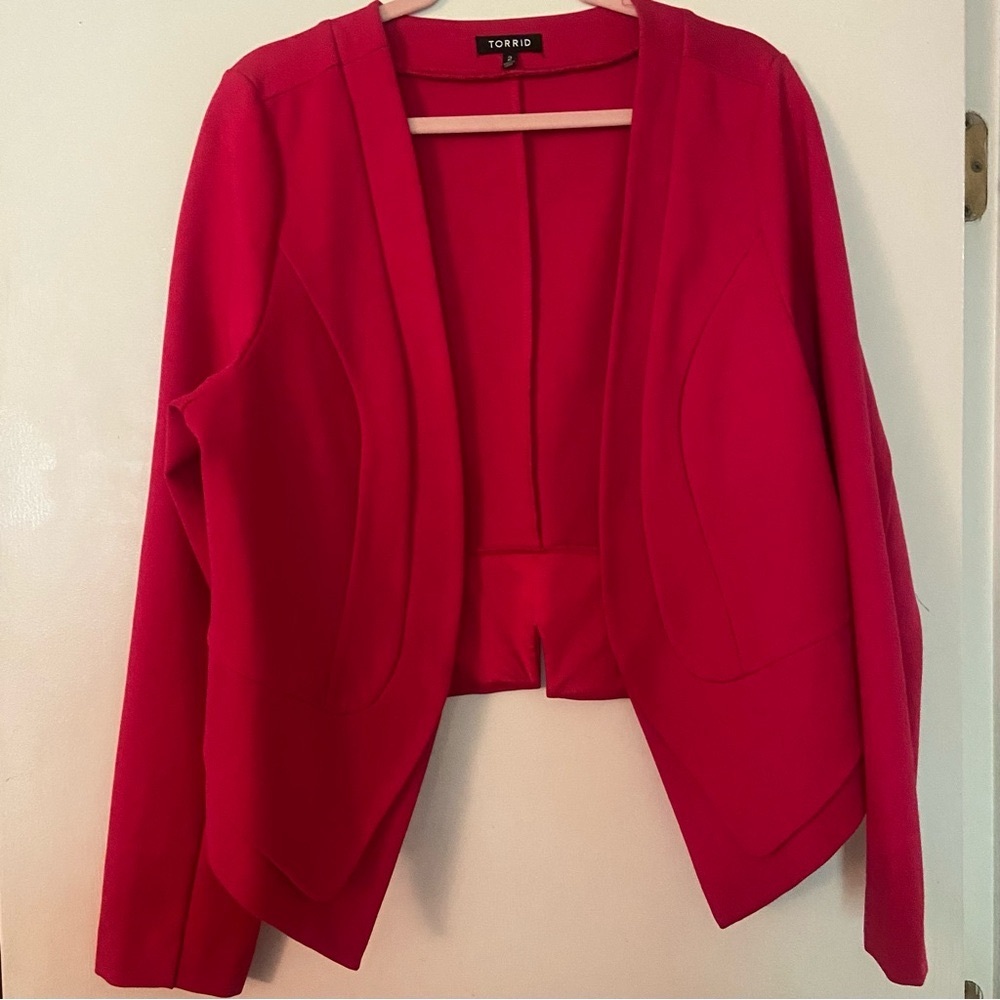 Torrid - Pink Cutaway Blazer, 2X - Picture 3 of 8